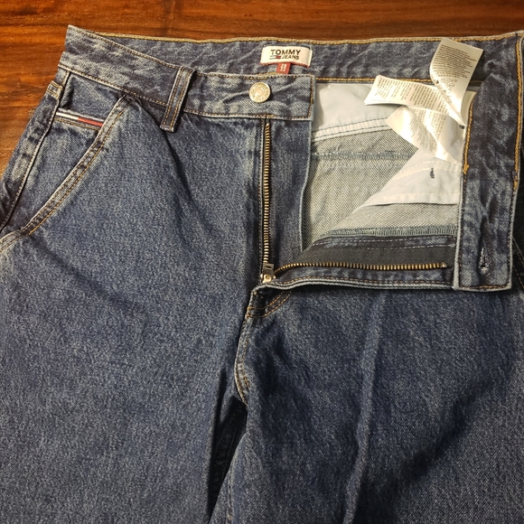 Tommy Hilfiger mom jeans - Picture 2 of 2